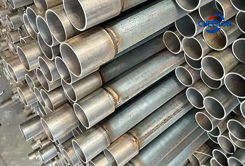 Tube à manchon pour diagraphie sonique inter-forages